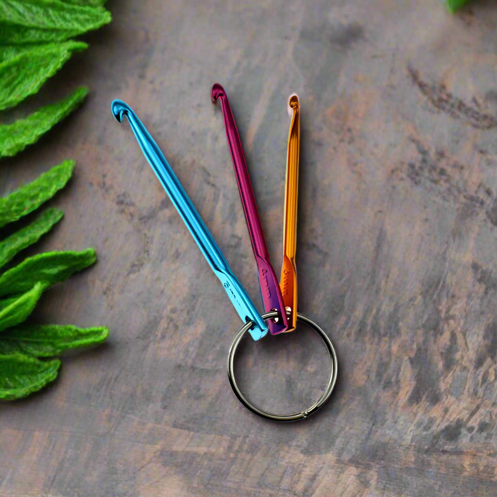 LunArts™ Portable Crochet Hook Set