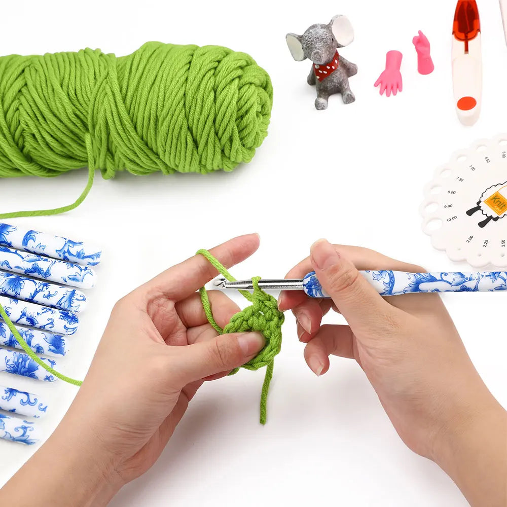 LunArts™ CozyGrip Crochet Hook Set