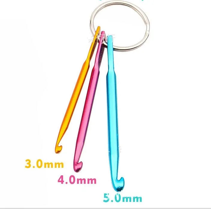 LunArts™ Portable Crochet Hook Set